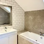 Feriehus Luxury 5 Bedroom House Near York - *