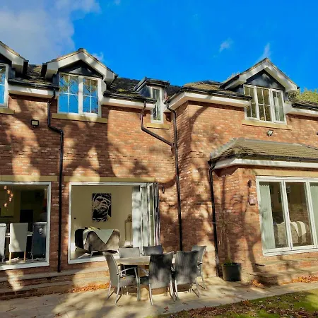 Luxury 5 Bedroom House Near York - Ferienhaus Escrick