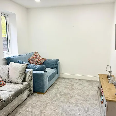 Luxury 5 Bedroom House Near York - * Escrick